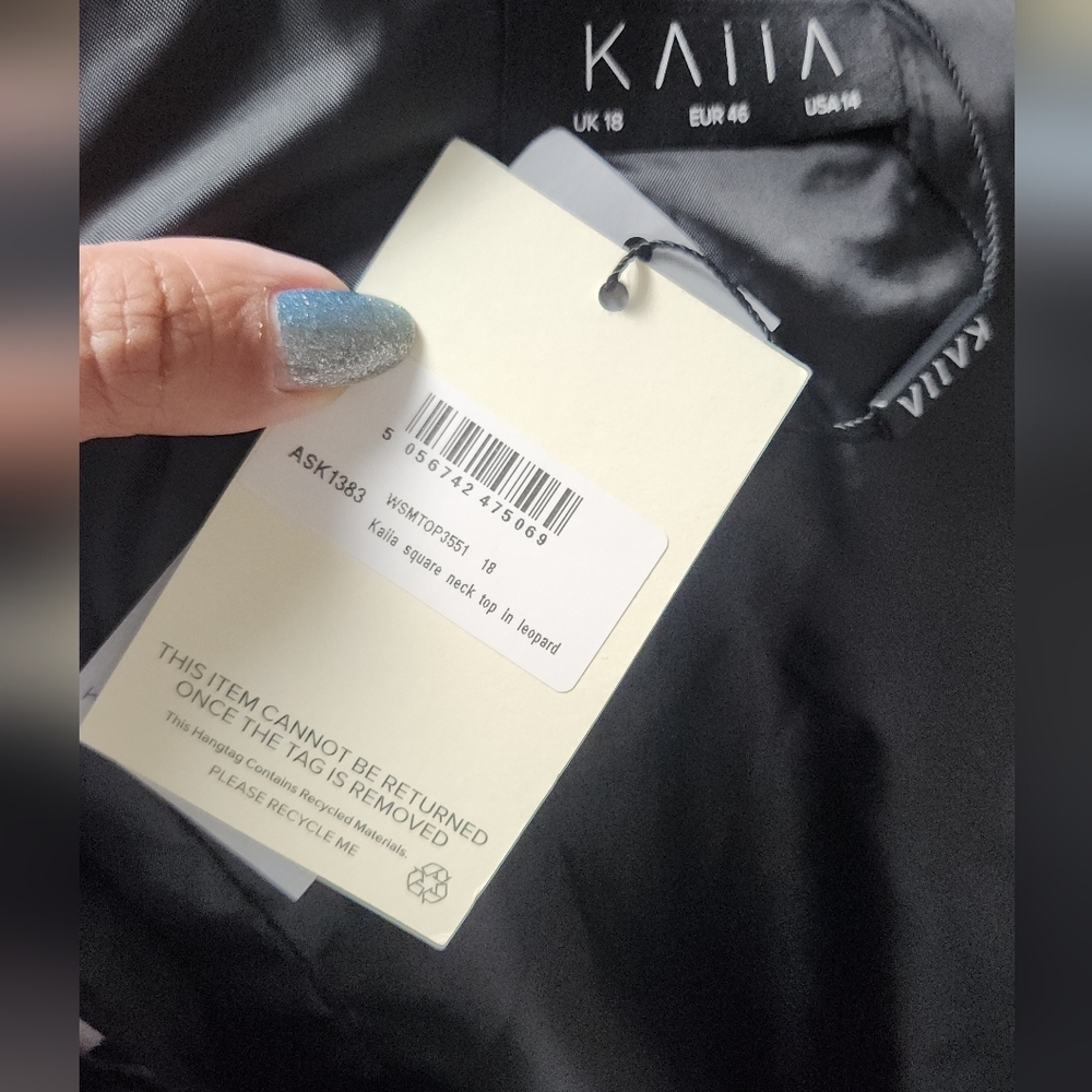 Kaiia exclusive square neck top in leopard print - Picture 5 of 5